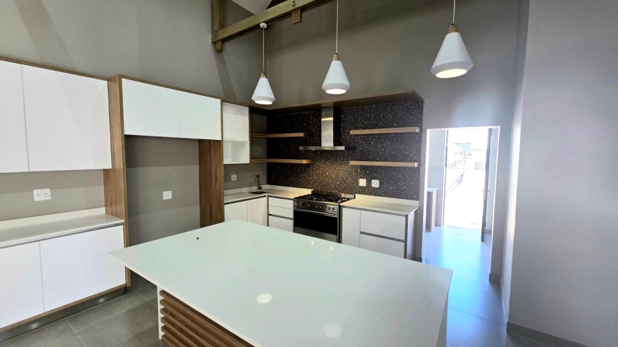 3 Bedroom Property for Sale in Kingswood Golf Estate Western Cape